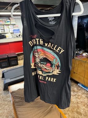 Death Valley Graphic Tank Top - Black
